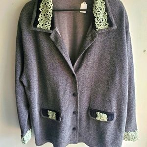 Sale🖤Gray and black jacket with added sewn lace detail